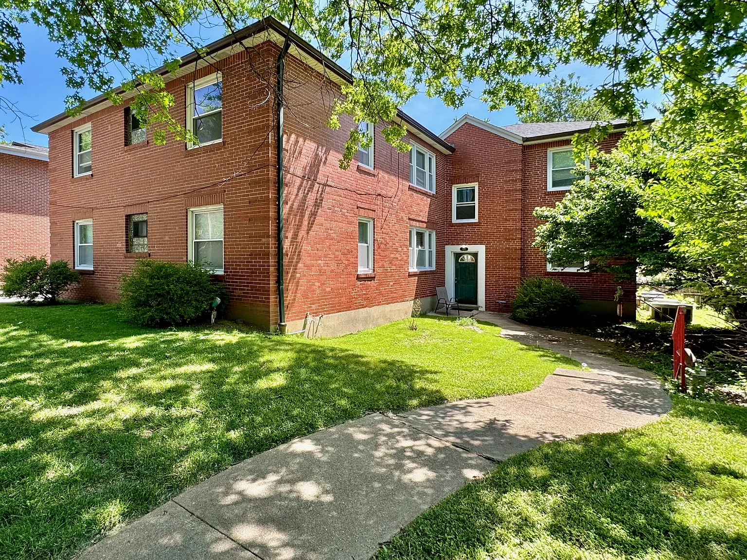 3 bed, 1500 sqft, $1,950 — Photo 1
