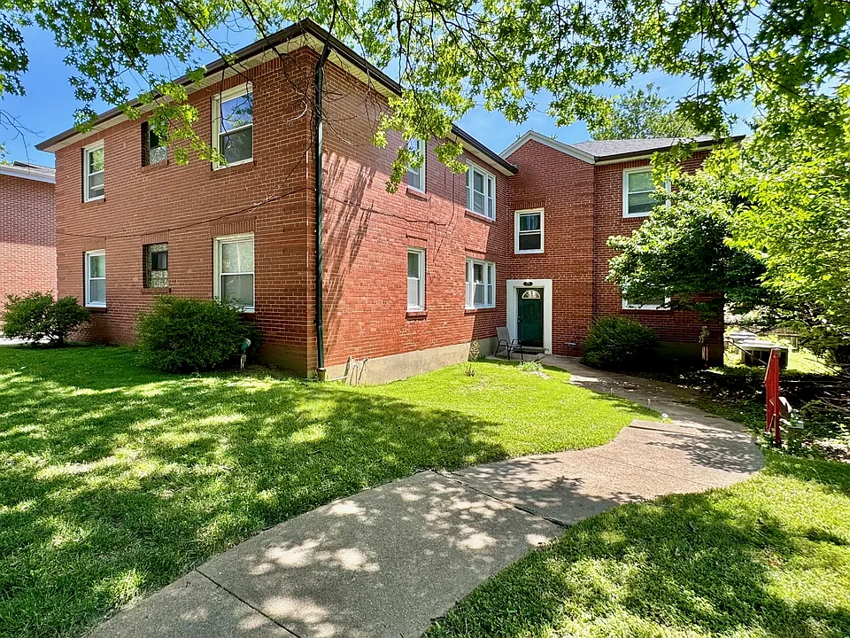 420 S Hanley Rd #2W