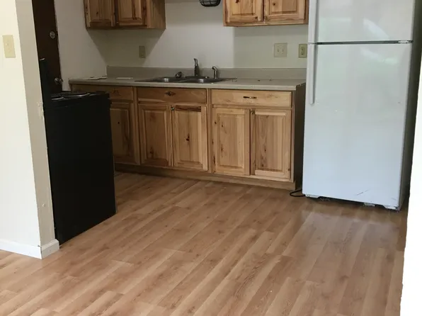 3569 Golden Meadows Ct, Dayton, OH 45404