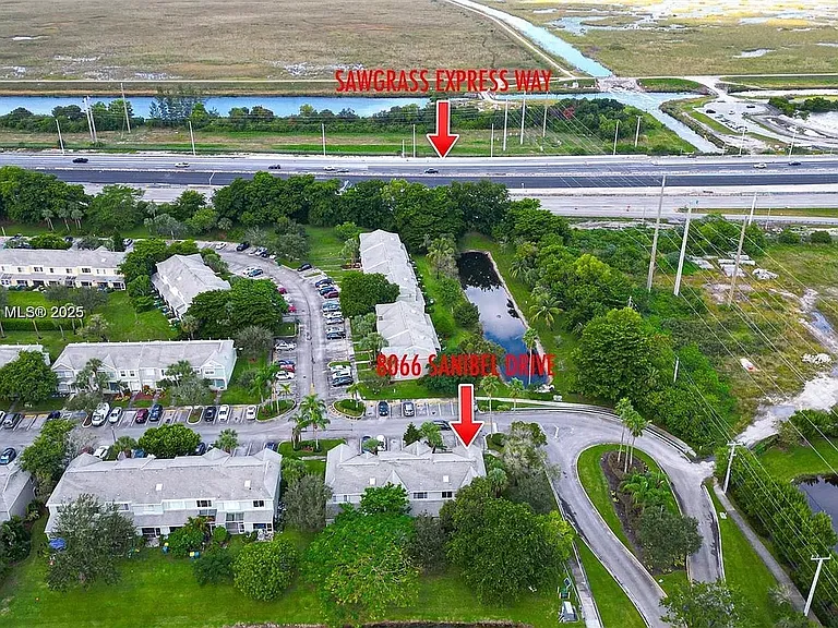 8066 Sanibel Dr — Photo 8