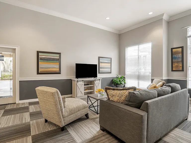 Waterford at Cypress Lake Apartments — Photo 9