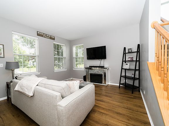 5th image of 11665 Centennial Ave