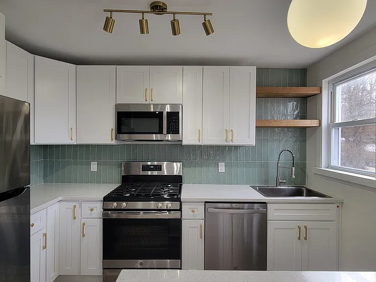 1108 Meridene Dr #2 — Photo 1