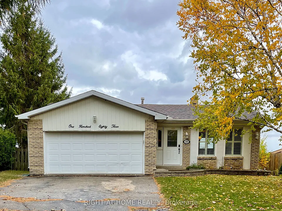 183 Autumn Hill Cres #UPPER
