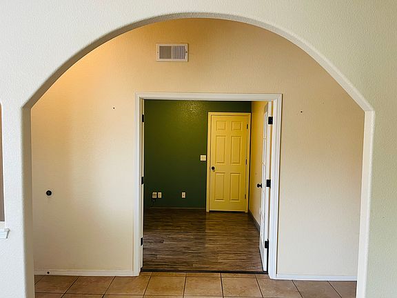 5th image of 3115 Amistoso St