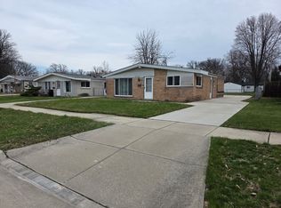 1554 Middlesex Ave, Madison Heights, MI
