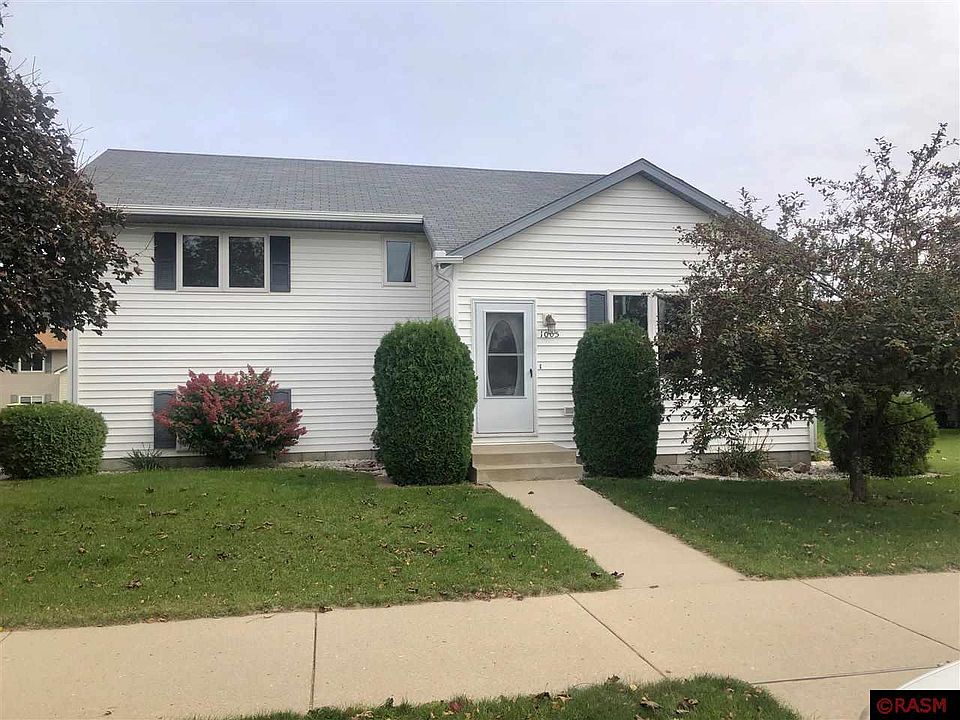 1st image of 1005 Wettergren St