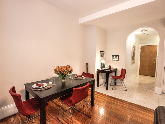 Dining Area & Desk