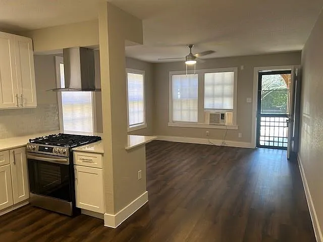 2428 Avenue 0 1/2 St #2 — Photo 14