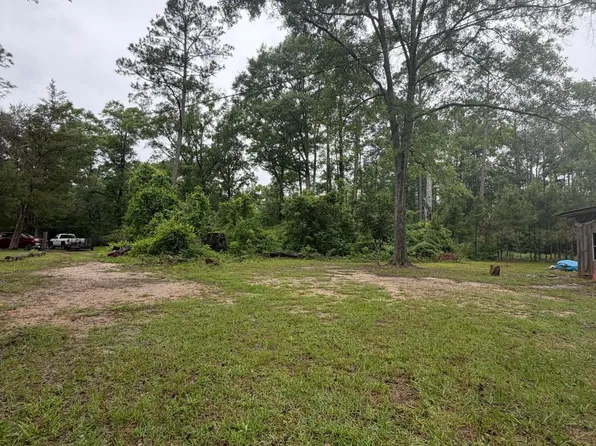 68 Robert Miller Rd, Leakesville, MS 39451