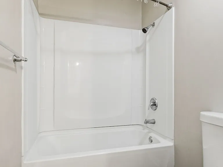 515 Chesterfield Ave #1 — Photo 20