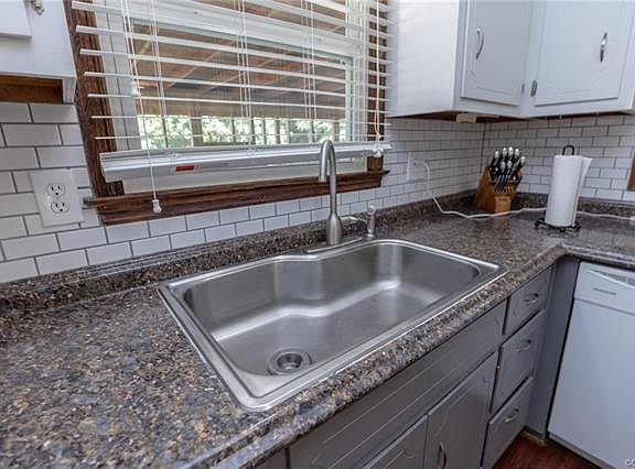 5th image of 21208 Sparta Dr