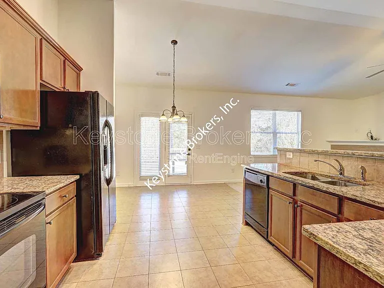 110 Sea Oaks Ct — Photo 6