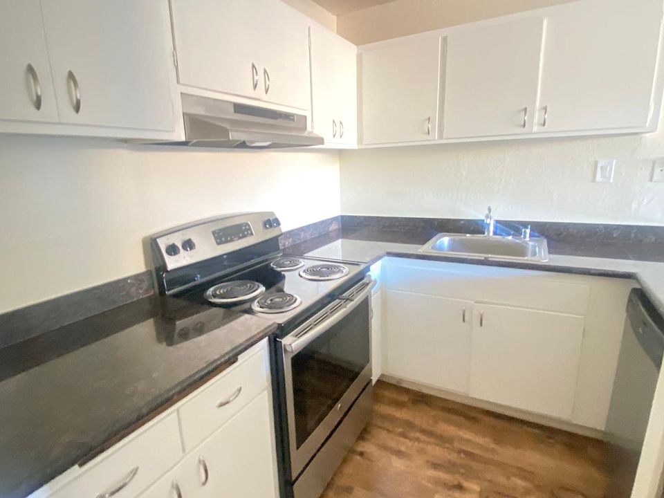 1st image of 1421 Bellevue Ave #A110