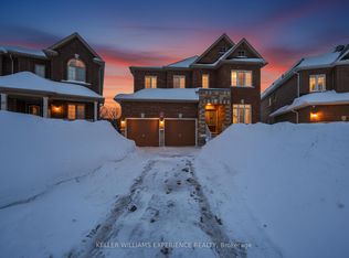 35 Muirfield Dr, Barrie, ON L4N 6J9