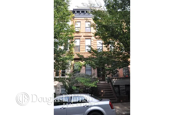 Rented by Douglas Elliman | media 29