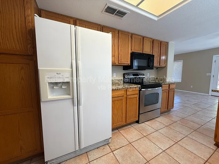 17215 N 46th Pl — Photo 13