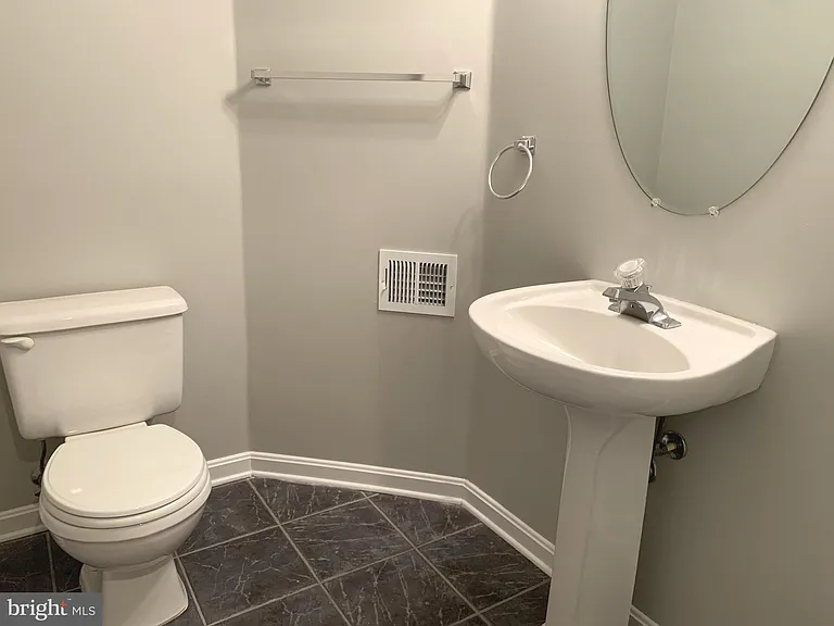 3384 Governors Crest Ct — Photo 35