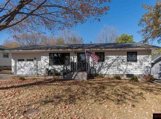 1029 W Traverse Rd, Saint Peter, MN 56082