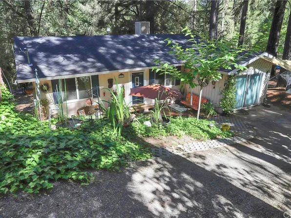 11833 Western Pine Rd, Loch Lomond, CA 95461