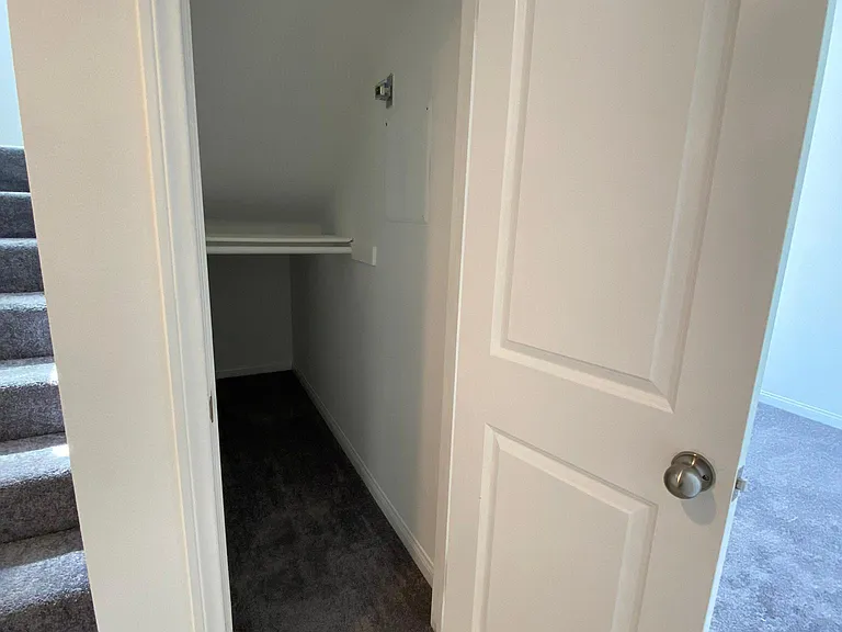 9731 Vesper Ave #9 — Photo 14