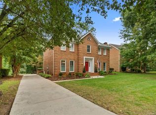 116 N Brackenbury Ln, Charlotte, NC 28270
