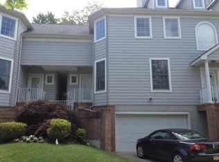6 Mariners Bnd, Brielle, NJ 08730