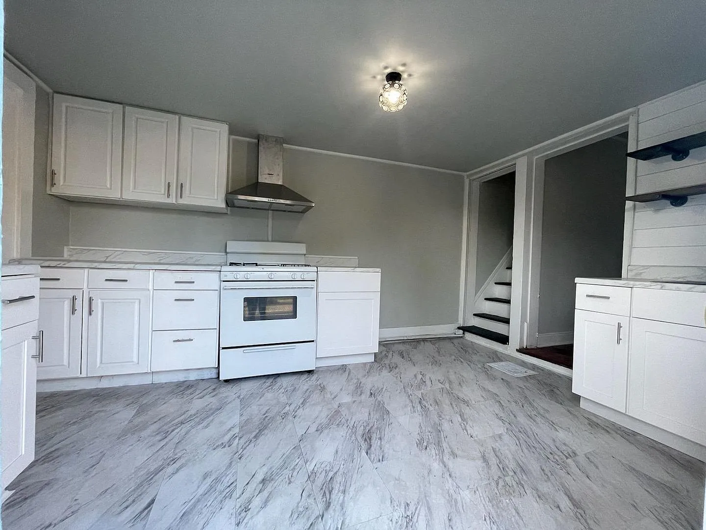 28 Old Dorwart Street Lancaster, PA 17603 — Photo 3