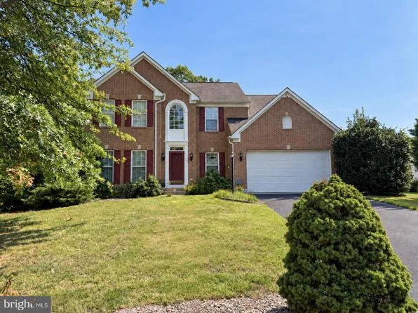 16700 Clinton Dr, Accokeek, MD 20607