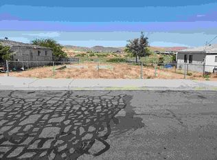 1519 Riverside Dr, Barstow, CA 92311