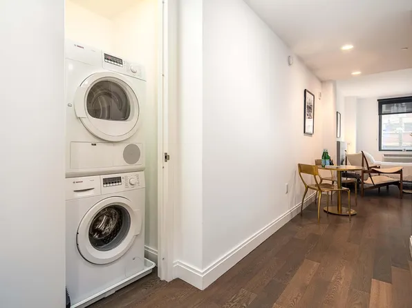 148 1st Street image 196 of 204