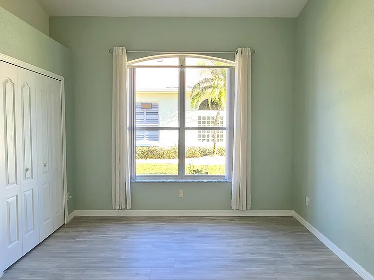 1224 Siesta Key Cir — Photo 22