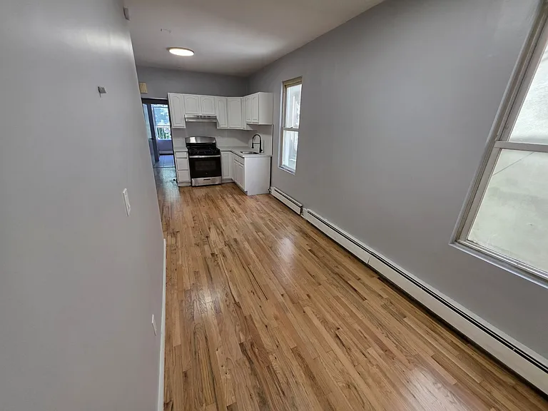 753 W Side Ave #3 — Photo 3
