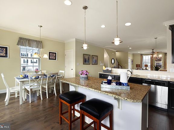2nd image of 1414 Carrick Ct Lot 96