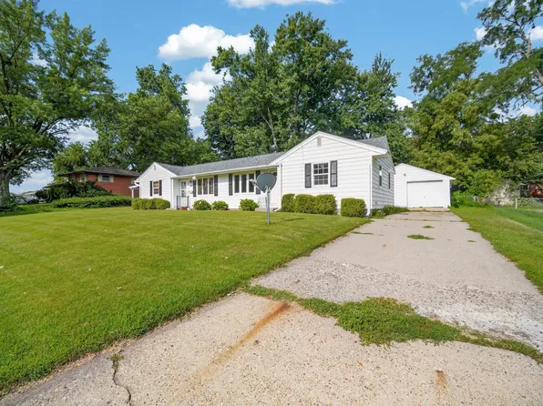 3902 43rd St, Des Moines, IA 50310