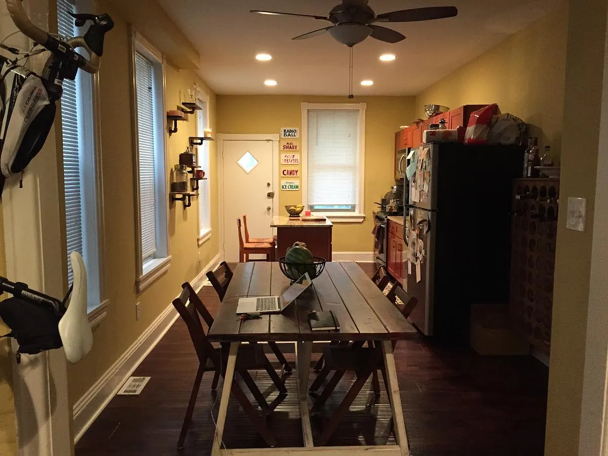 3 bed, 1100 sqft, $1,800 — Photo 1