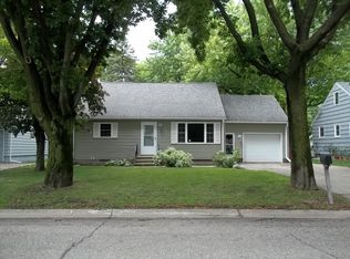 1014 Pfau St, Mankato, MN 56001