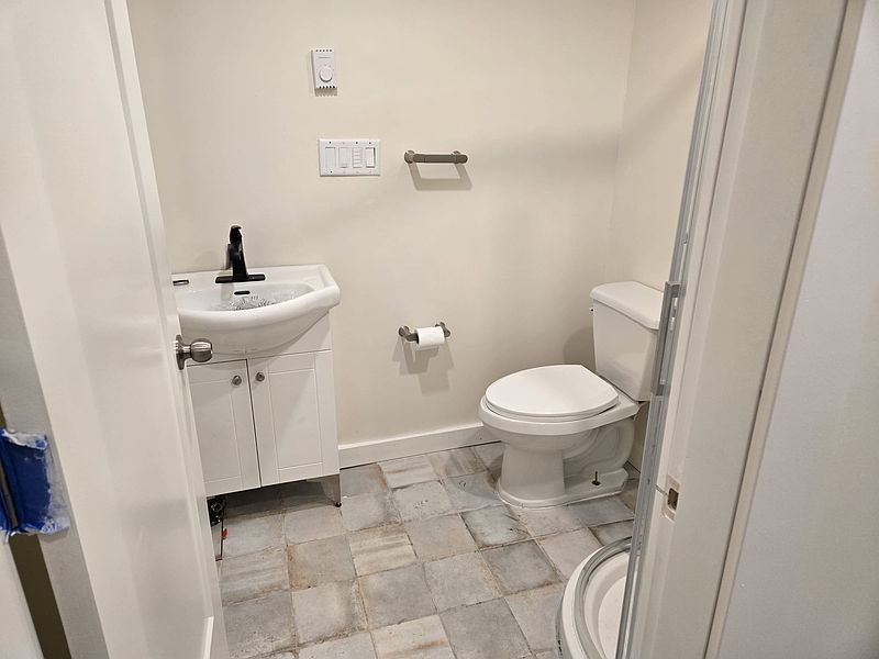 North Vancouver Apartment for rent - 0 Bedrooms in North Vancouver