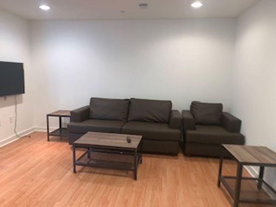 1st image of 1515 N 16th St Unit 15