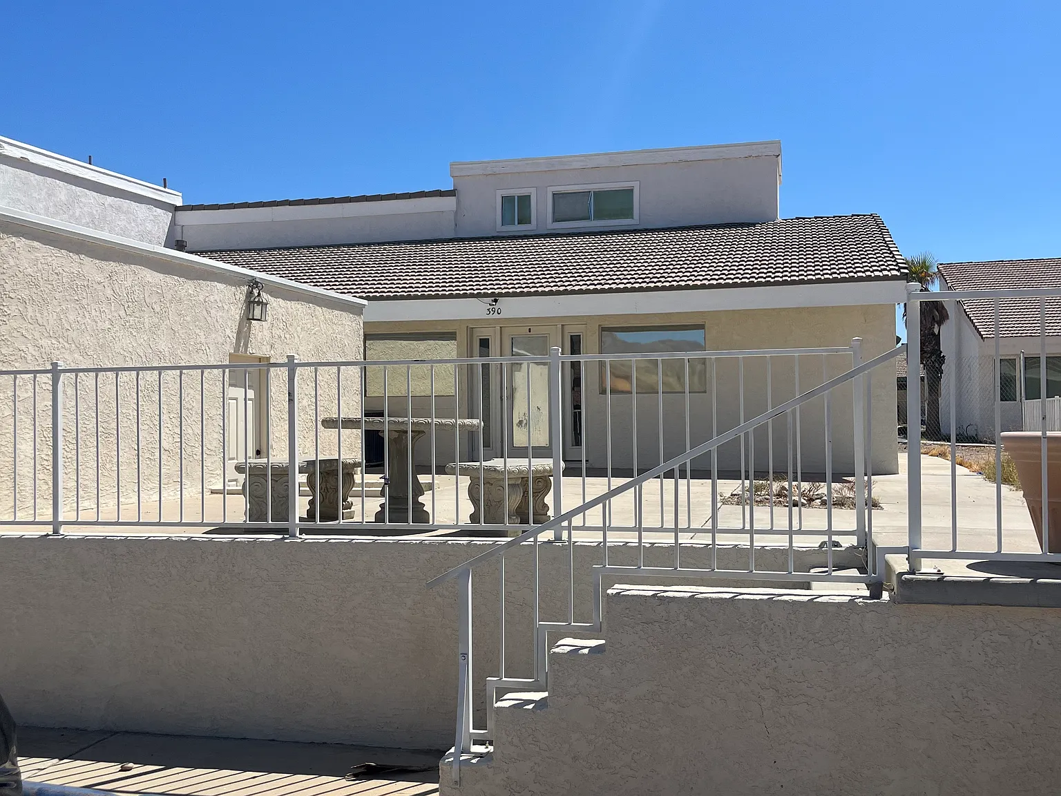 2 bed, 1.5 bath, 1500 sqft, $1,500 — Photo 1