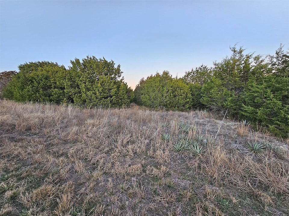 2nd image of 107 Garnet Dr