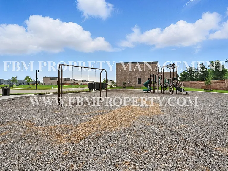 2128 Layla Dr — Photo 20