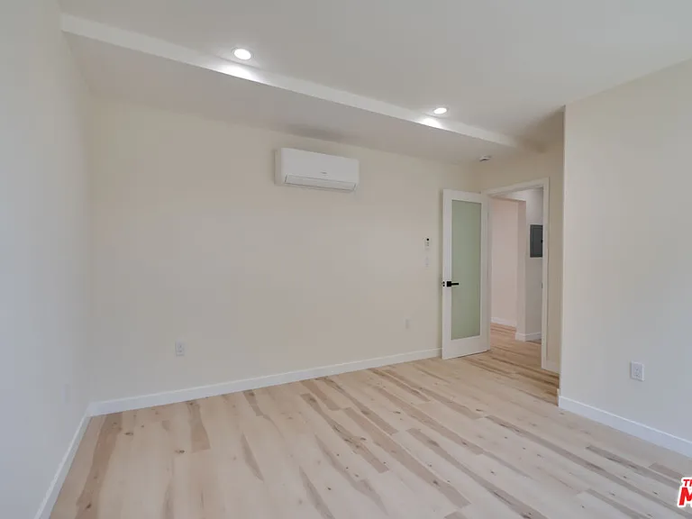 928 N San Vicente Blvd #109 — Photo 12