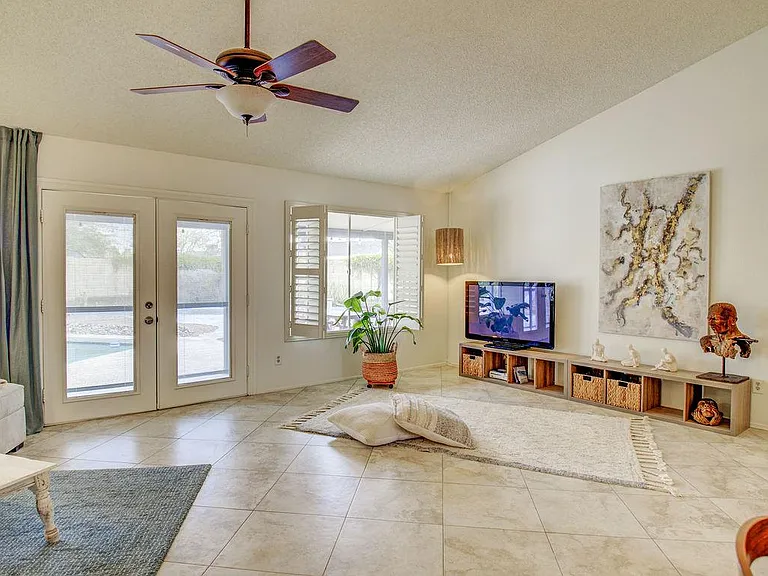 6308 W Port Royale Ln — Photo 34