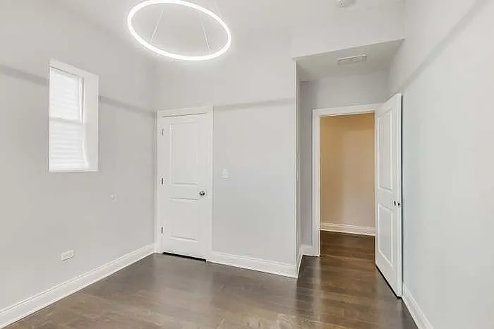 4516 S King Dr #3 — Photo 14