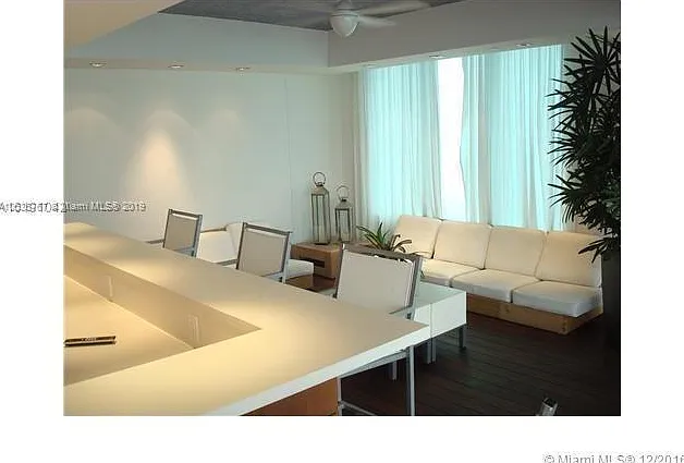 500 Brickell Ave #1902 — Photo 8