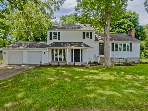 63 Coronet Cres, Feeding Hills, MA 01030