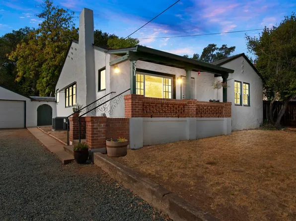 531 Preston Ave, Ione, CA 95640