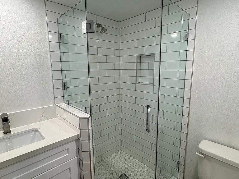 1108 S Seaward Ave — Photo 12