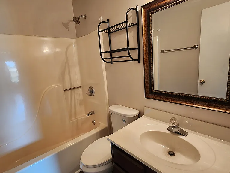 2036 Merle Ln — Photo 10